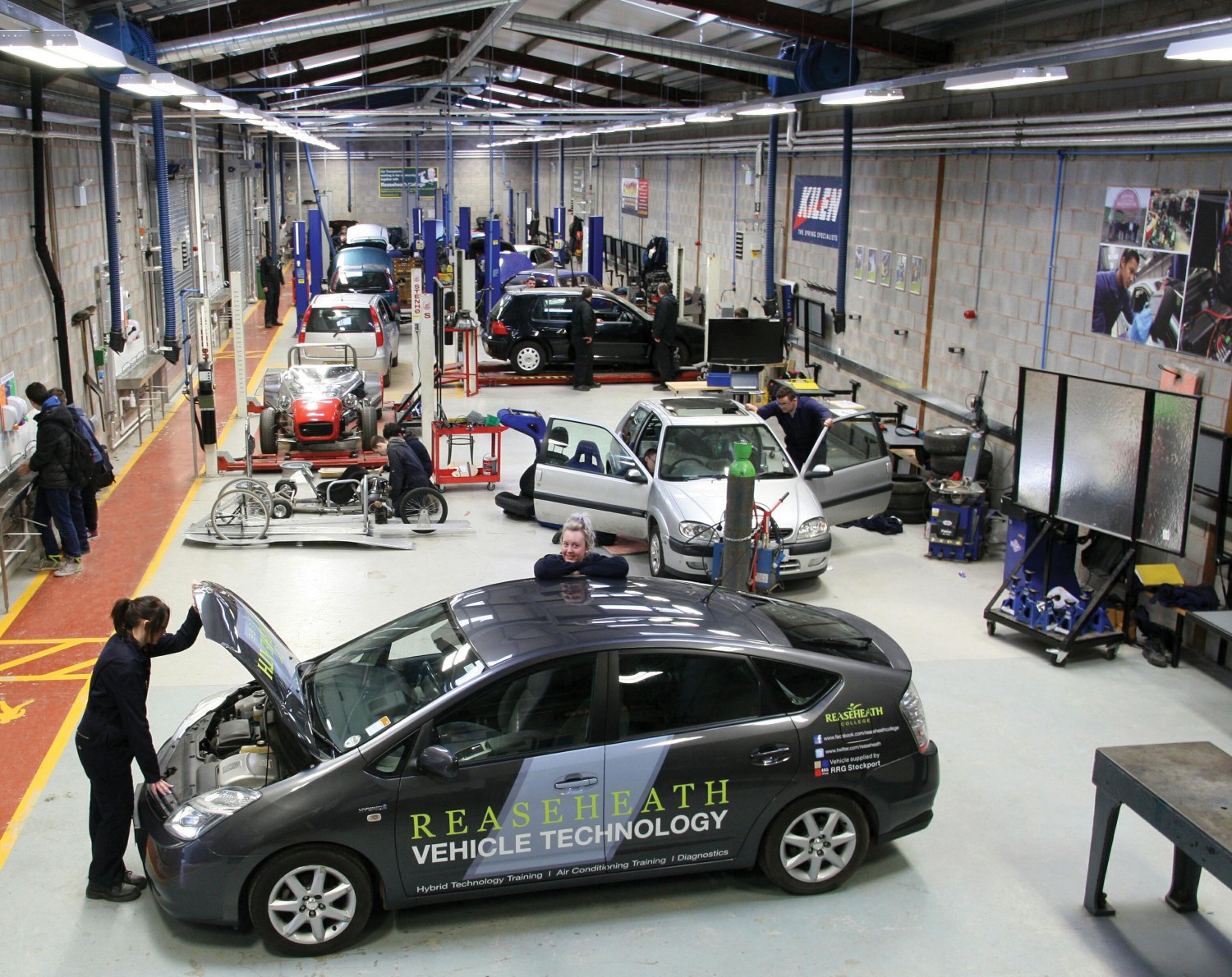 Motor Vehicle Workshop Reaseheath College